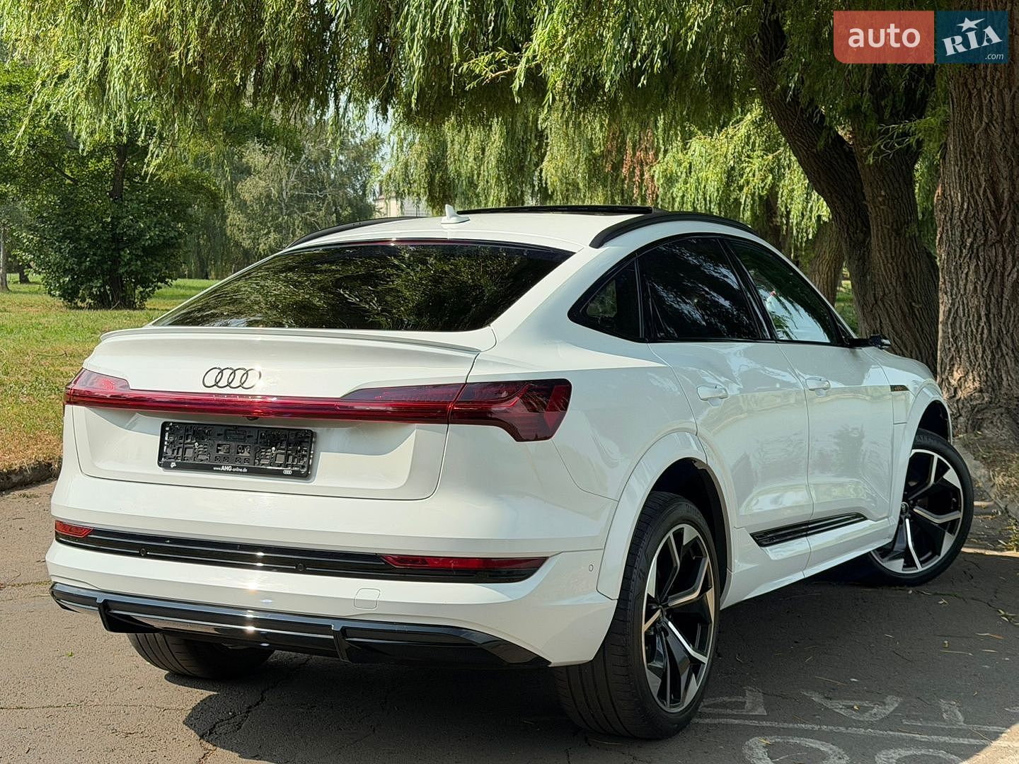 Audi e-tron Sportback 2022 VIN WAUZZZGE3NB019847 фото оголошення 10 з 78