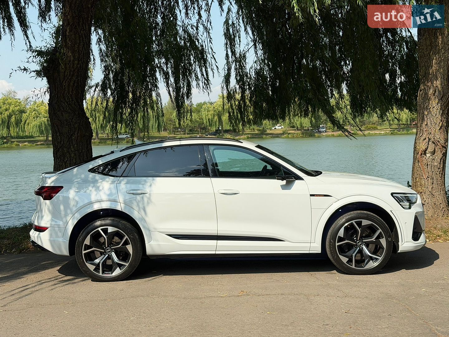 Audi e-tron Sportback 2022 VIN WAUZZZGE3NB019847 фото оголошення 5 з 78