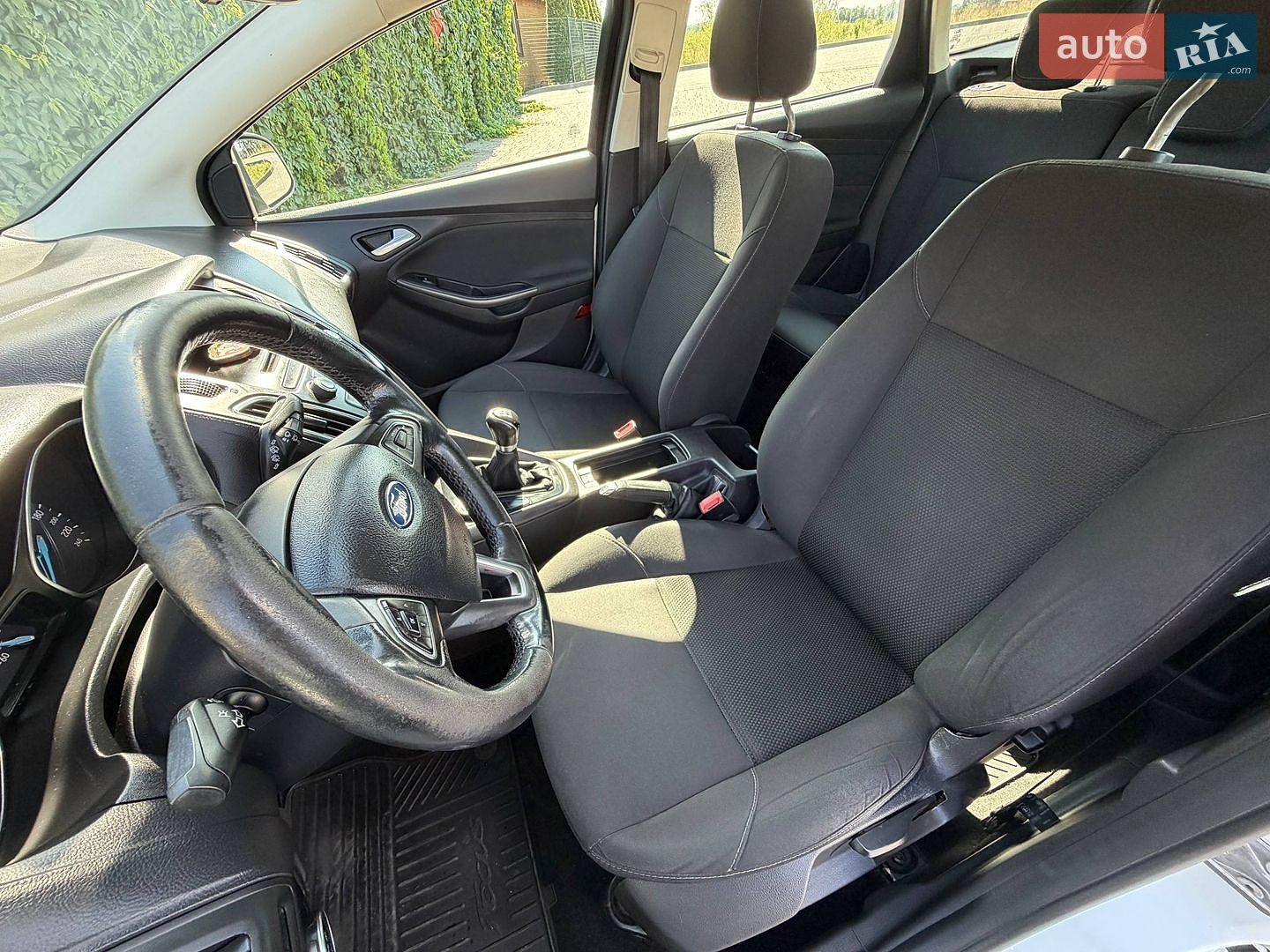 Ford Focus 2015 VIN WF06XXGCC6FK42218 фото оголошення 19 з 45