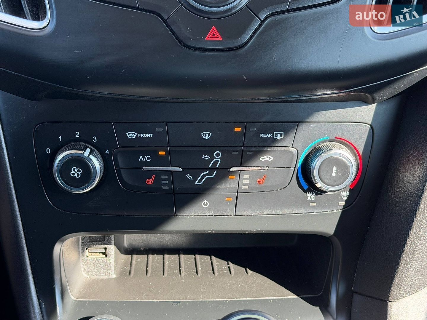 Ford Focus 2015 VIN WF06XXGCC6FK42218 фото оголошення 43 з 45