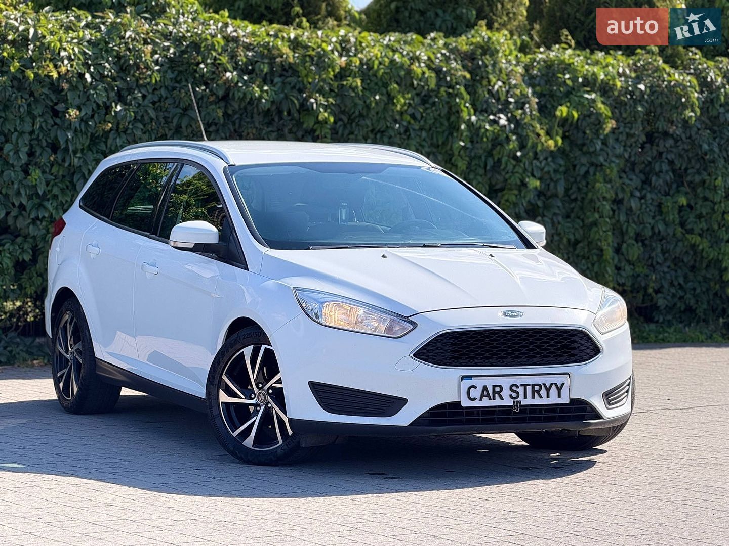 Ford Focus 2015 VIN WF06XXGCC6FK42218 фото оголошення 11 з 45