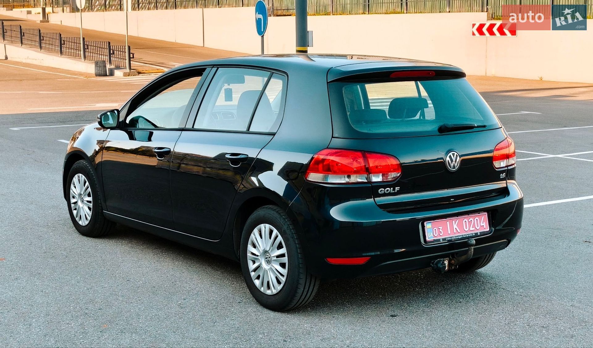 Volkswagen Golf 2010 VIN WVWZZZ1KZAW031651 фото оголошення 8 з 36