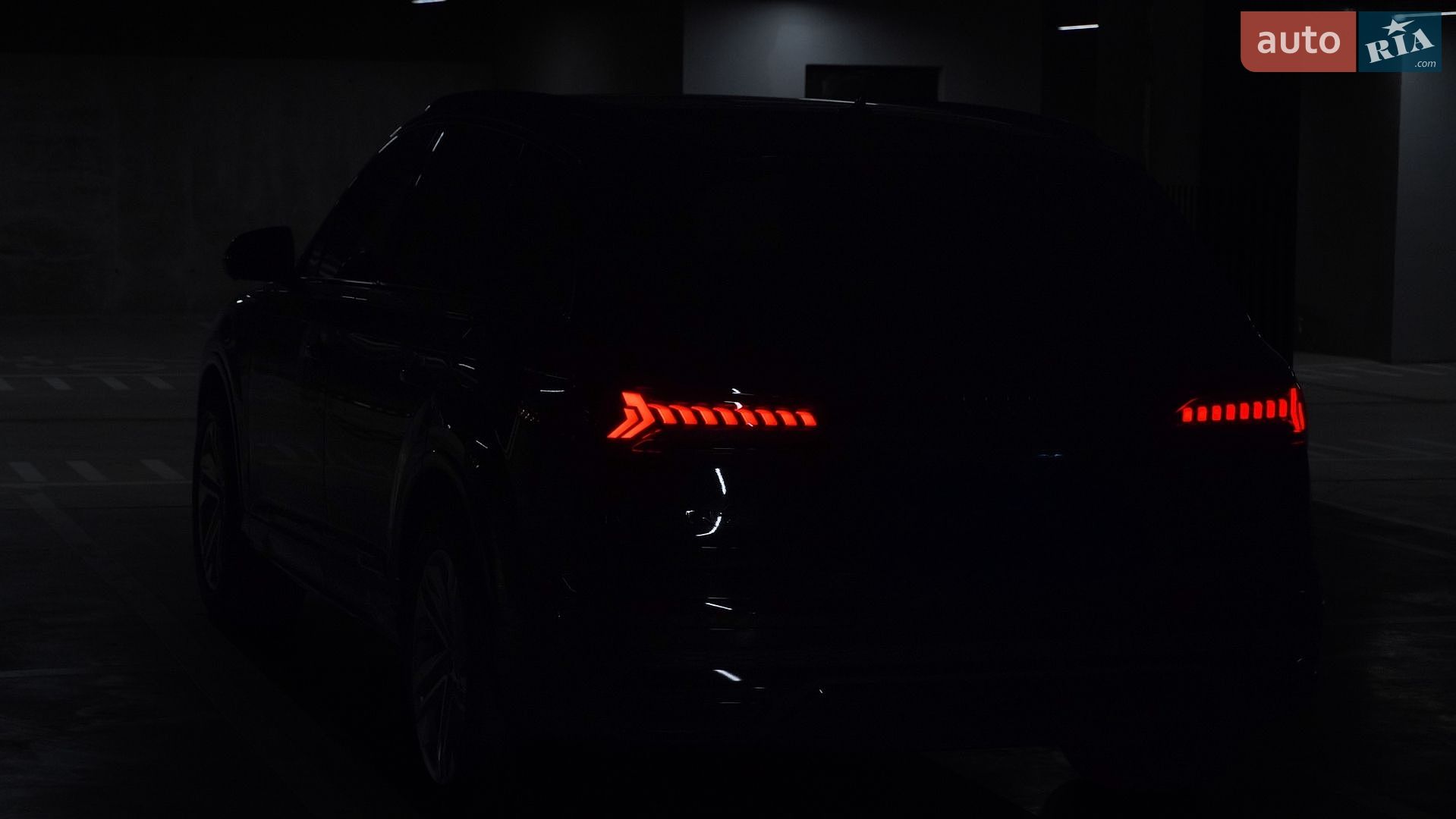 Audi Q7 2019 VIN WA1LXAF70LD002972 фото оголошення 20 з 34
