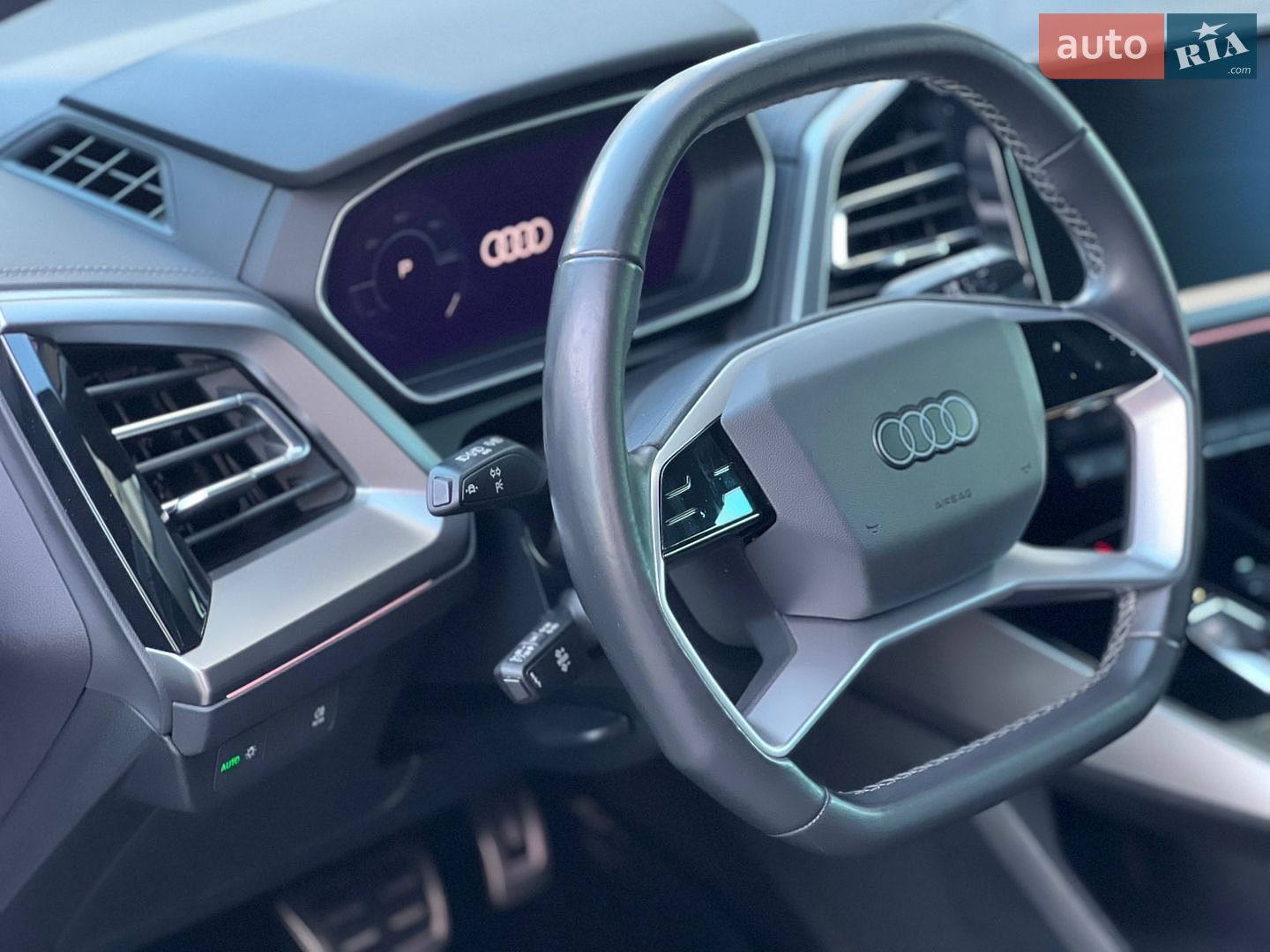 Audi Q4 e-tron 2023 VIN LFVVB9G3XP5212527 фото оголошення 39 з 56