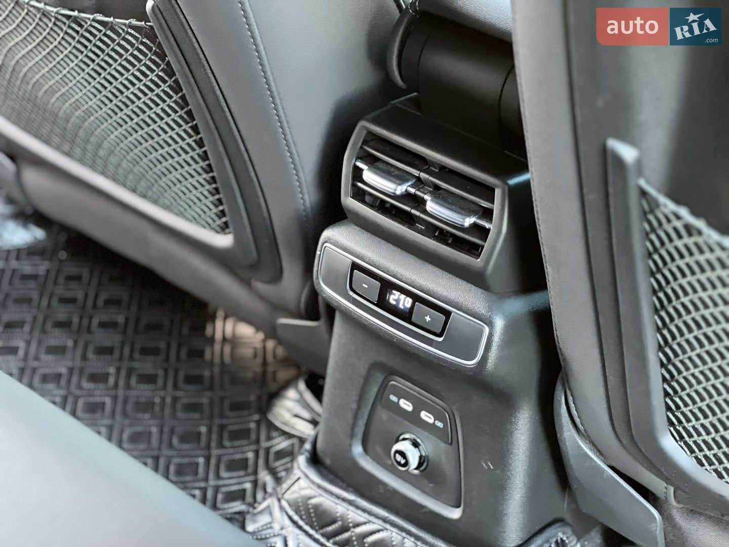 Audi Q4 e-tron 2023 VIN LFVVB9G3XP5212527 фото оголошення 46 з 56