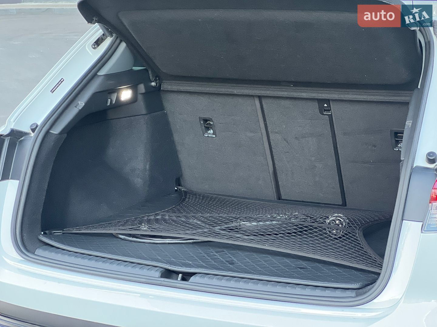 Audi Q4 e-tron 2023 VIN LFVVB9G3XP5212527 фото оголошення 56 з 56