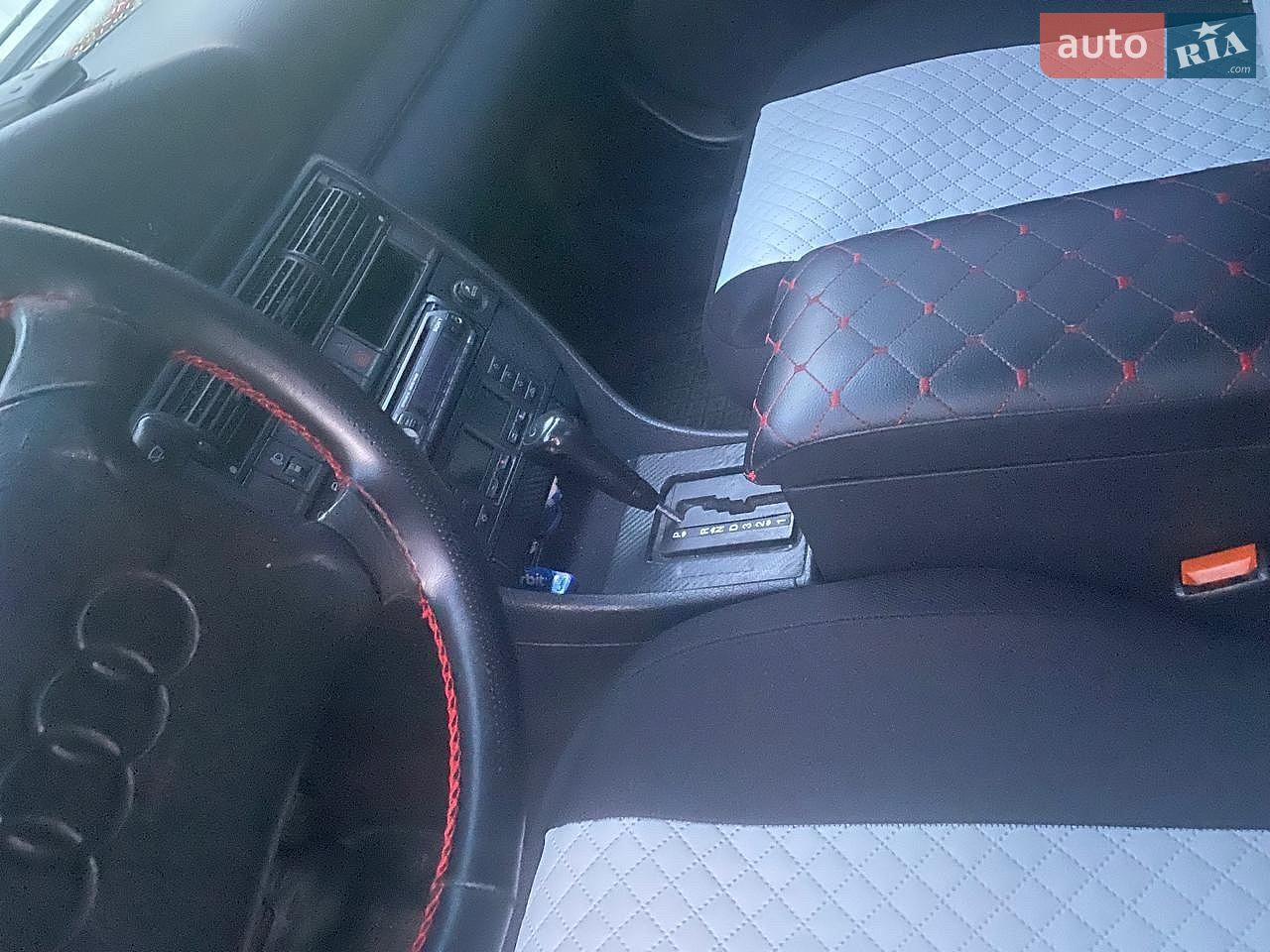 Audi 100 1994 VIN WAUZZZ4AZRN010161 фото оголошення 9 з 9