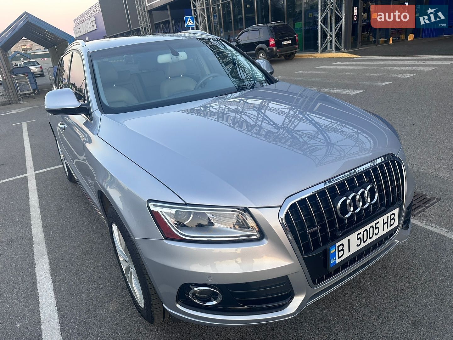 Audi Q5 2016 VIN WA1L2AFP9GA126700 фото оголошення 2 з 9