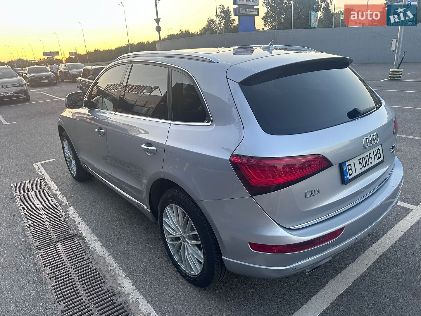Audi Q5 2016 VIN WA1L2AFP9GA126700 фото оголошення 3 з 9
