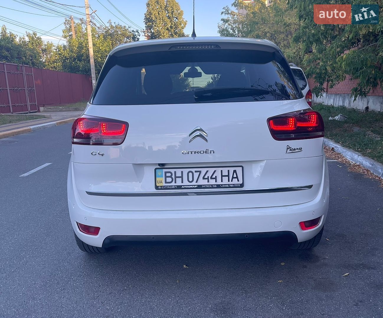 Citroen C4 Picasso 2014 VIN VF73D9HC8EJ564313 фото оголошення 4 з 13