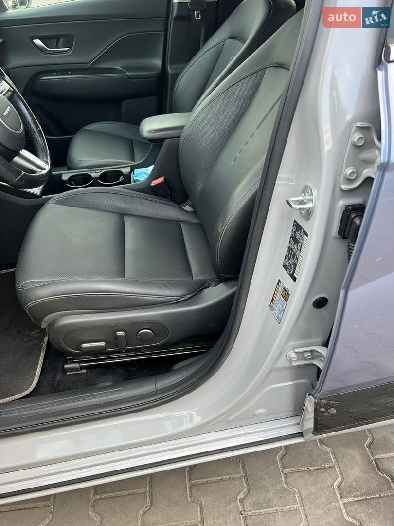 Hyundai Kona 2023 VIN KM8HE3A6XRU007287 фото оголошення 25 з 34