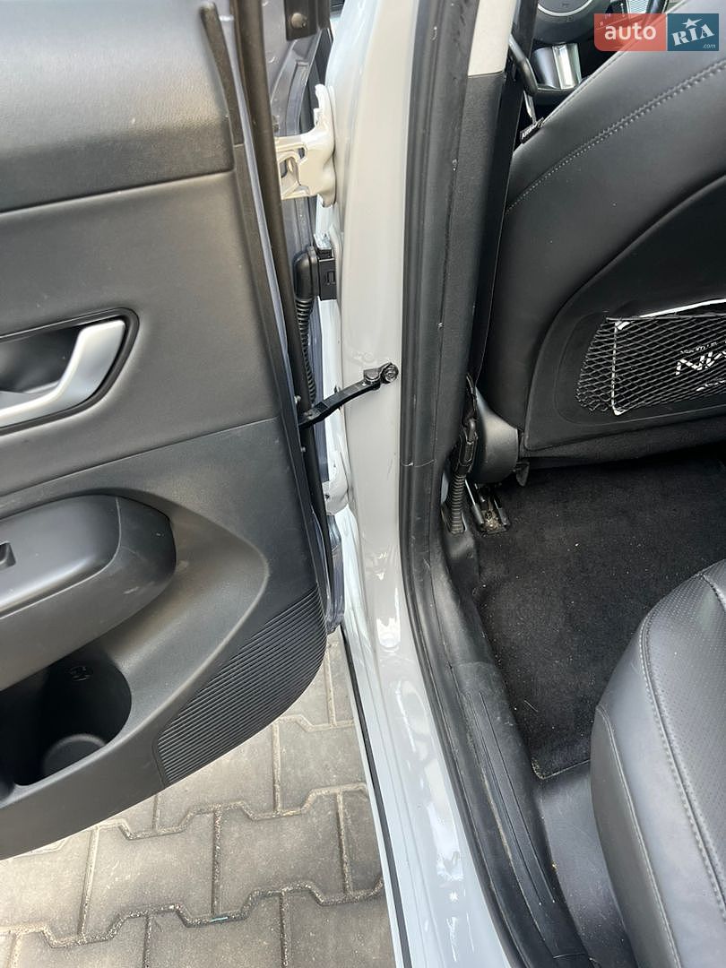 Hyundai Kona 2023 VIN KM8HE3A6XRU007287 фото оголошення 27 з 34