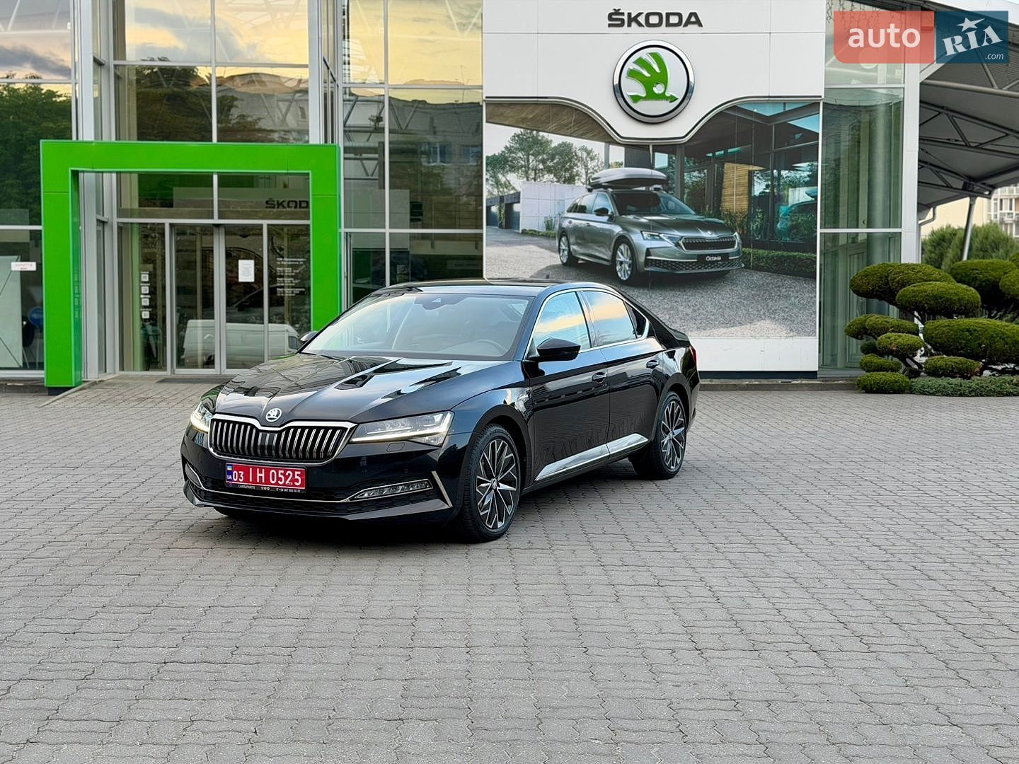 Skoda Superb 2021 VIN TMBCR7NP2M7079315 фото оголошення 2 з 108