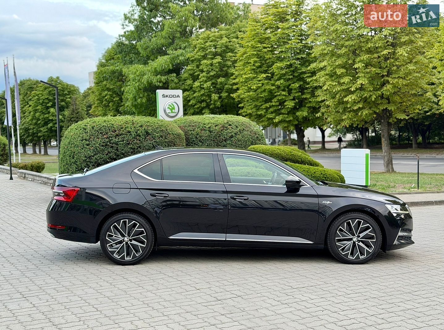 Skoda Superb 2021 VIN TMBCR7NP2M7079315 фото оголошення 11 з 108