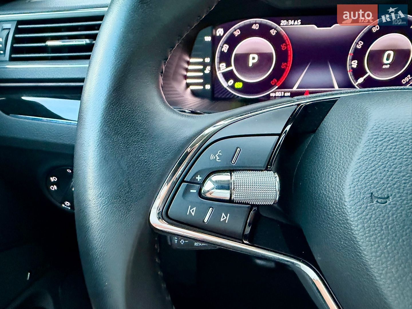 Skoda Superb 2021 VIN TMBCR7NP2M7079315 фото оголошення 30 з 108