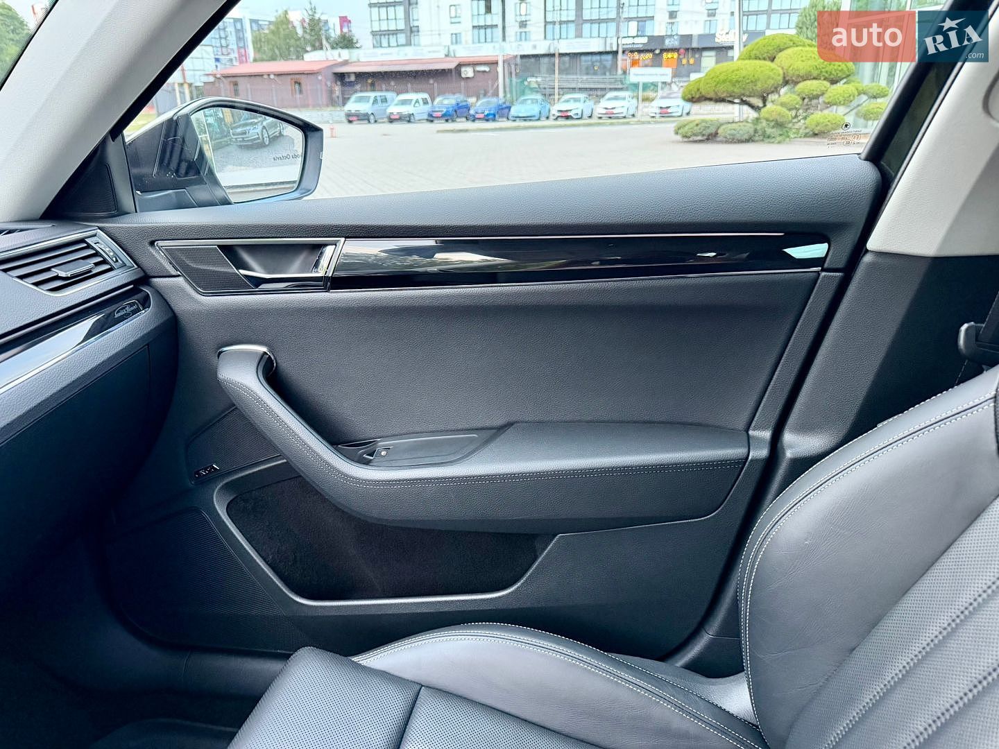 Skoda Superb 2021 VIN TMBCR7NP2M7079315 фото оголошення 61 з 108