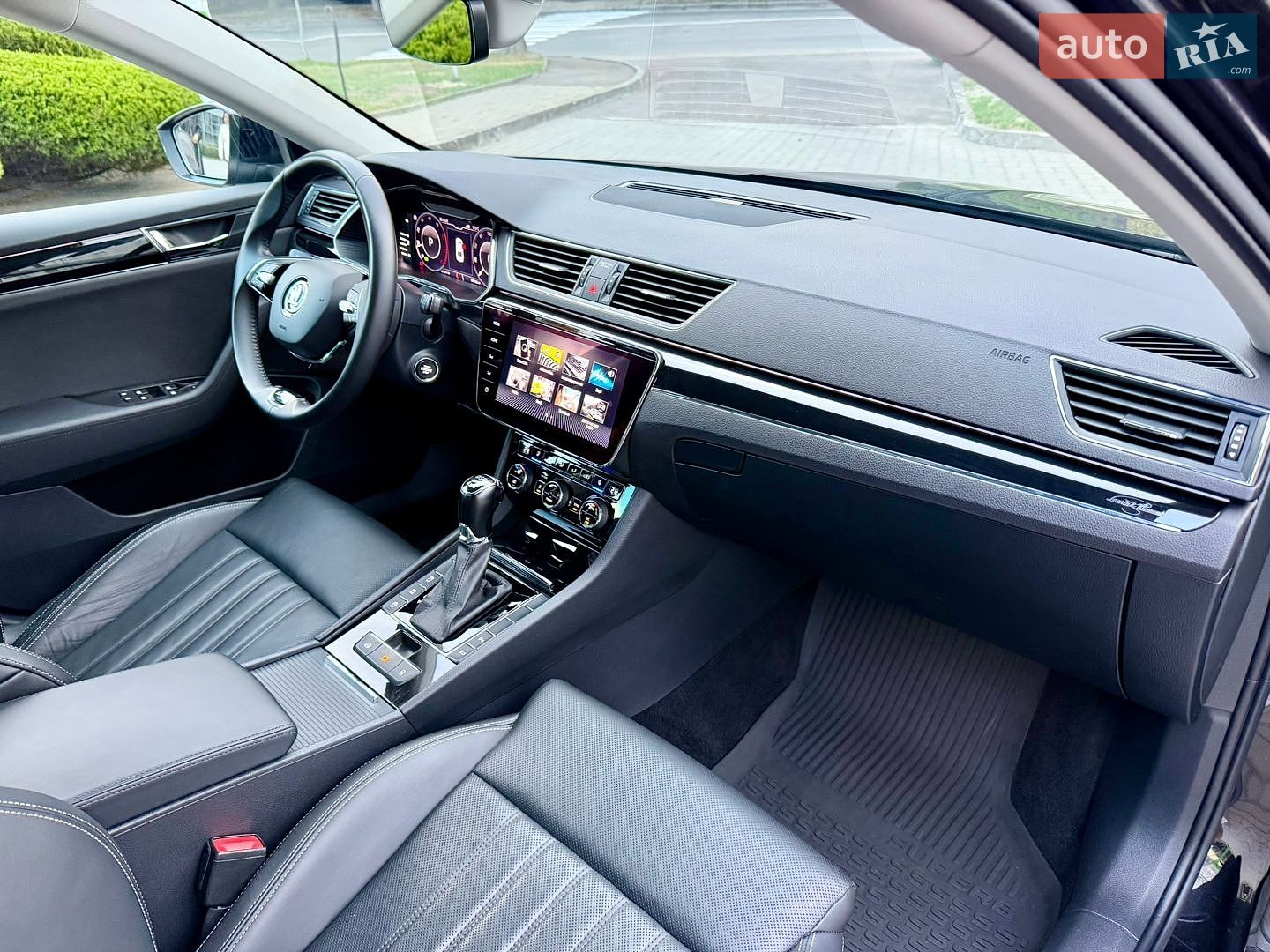 Skoda Superb 2021 VIN TMBCR7NP2M7079315 фото оголошення 66 з 108