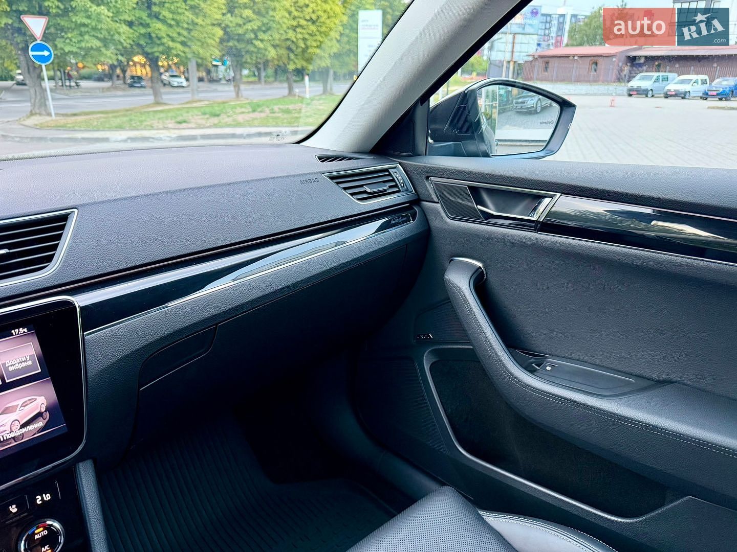 Skoda Superb 2021 VIN TMBCR7NP2M7079315 фото оголошення 60 з 108