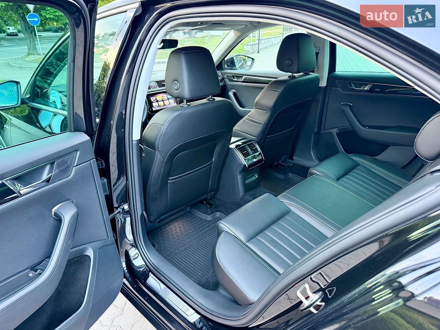 Skoda Superb 2021 VIN TMBCR7NP2M7079315 фото оголошення 79 з 108