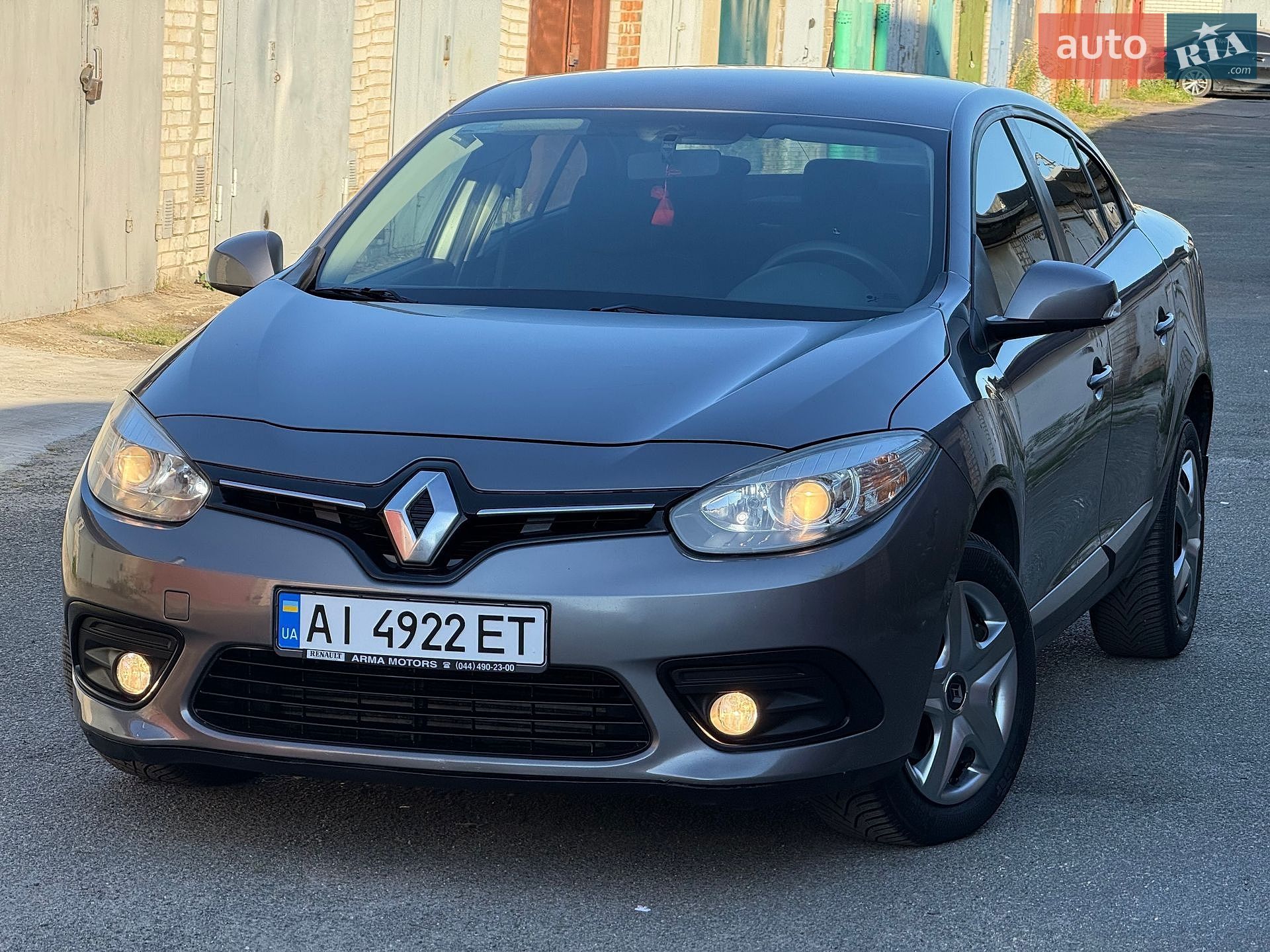 Renault Fluence 2016 VIN VF1LZLF0654880703 фото оголошення 2 з 36