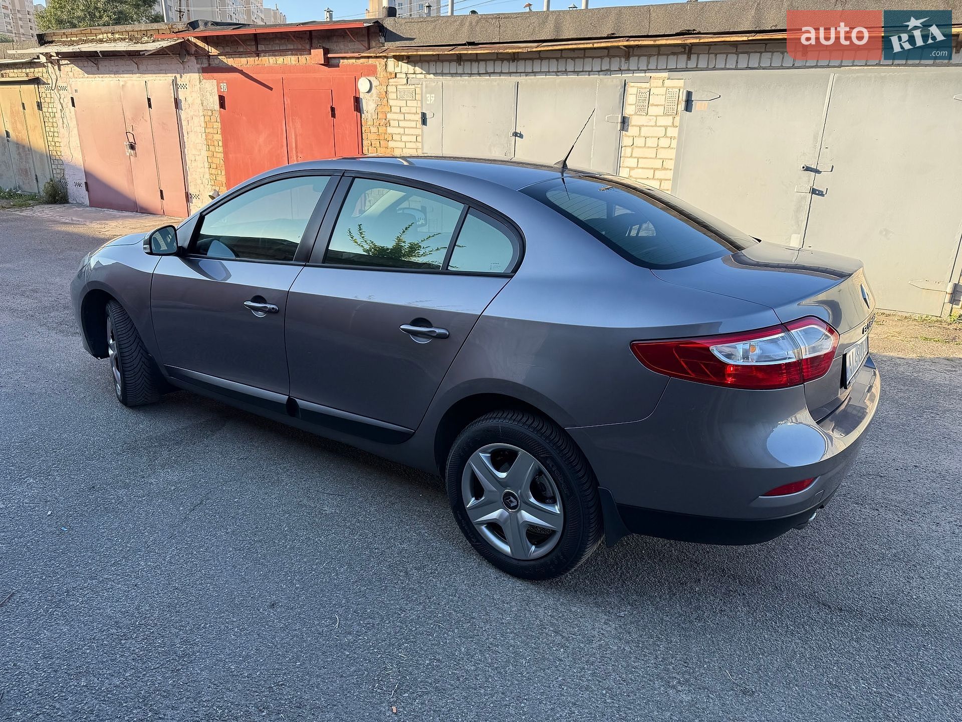 Renault Fluence 2016 VIN VF1LZLF0654880703 фото оголошення 5 з 36