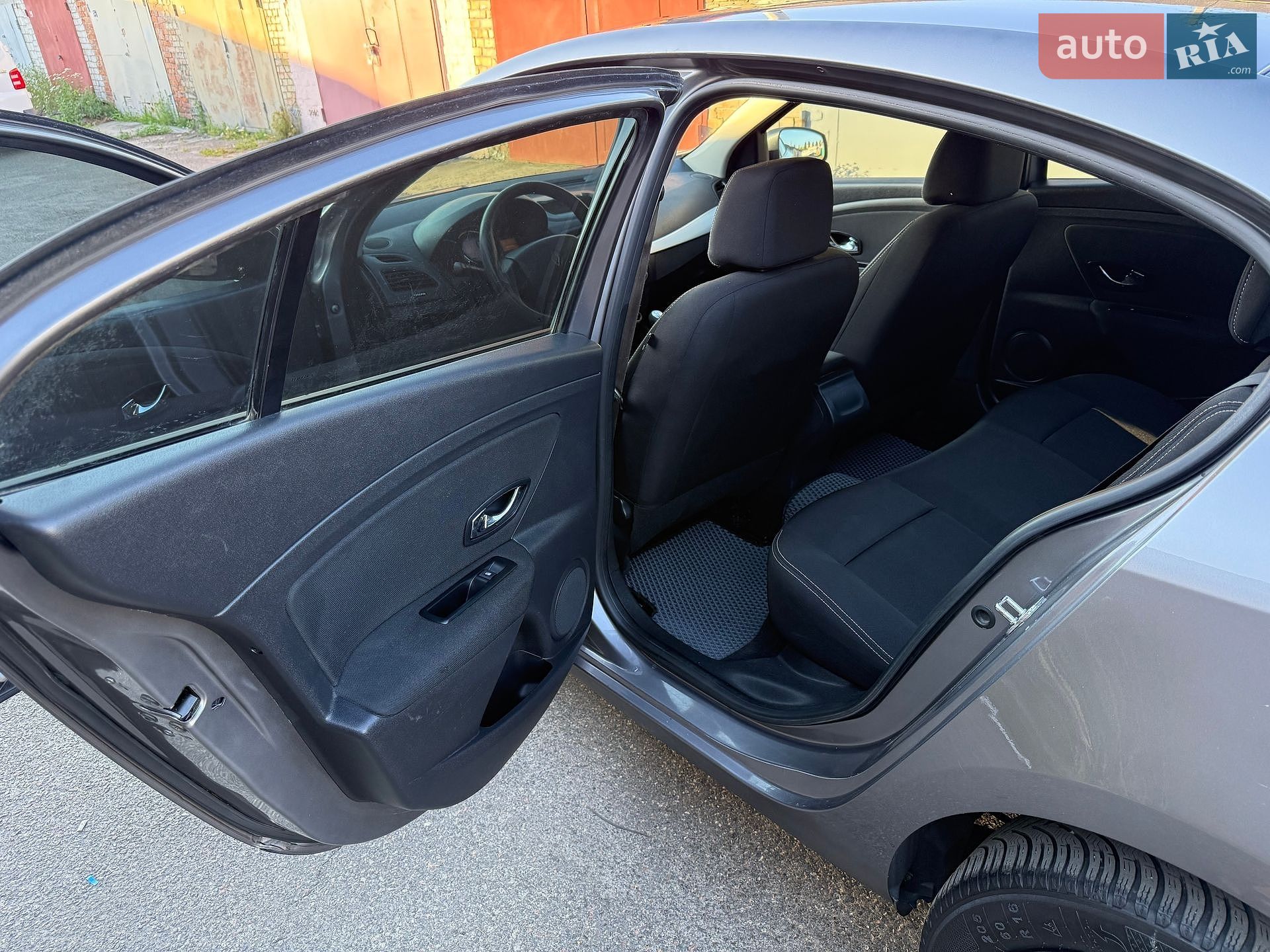 Renault Fluence 2016 VIN VF1LZLF0654880703 фото оголошення 20 з 36