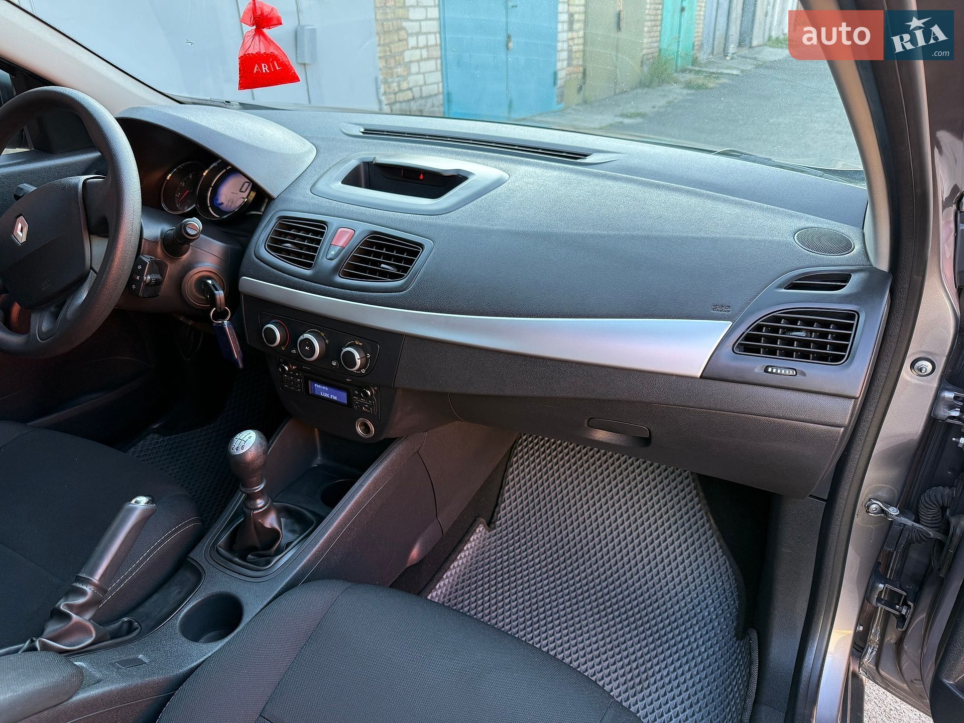 Renault Fluence 2016 VIN VF1LZLF0654880703 фото оголошення 29 з 36