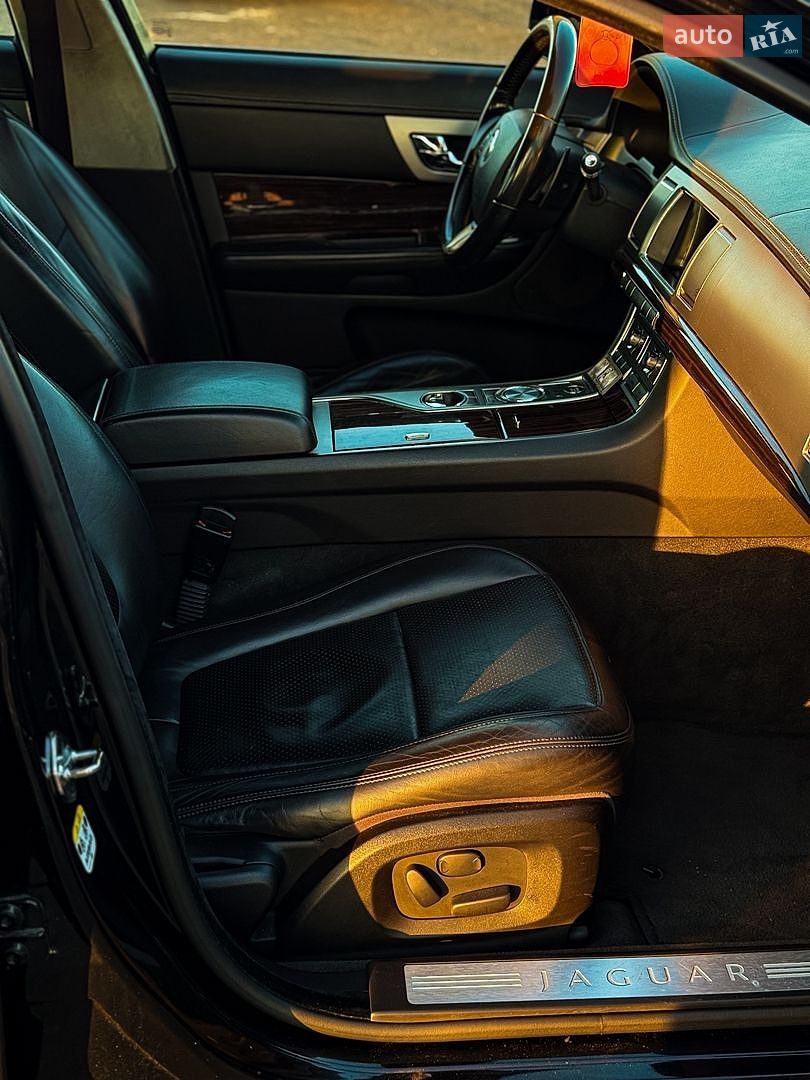 Jaguar XF 2010 VIN SAJAA0728ANR48550 фото оголошення 17 з 25