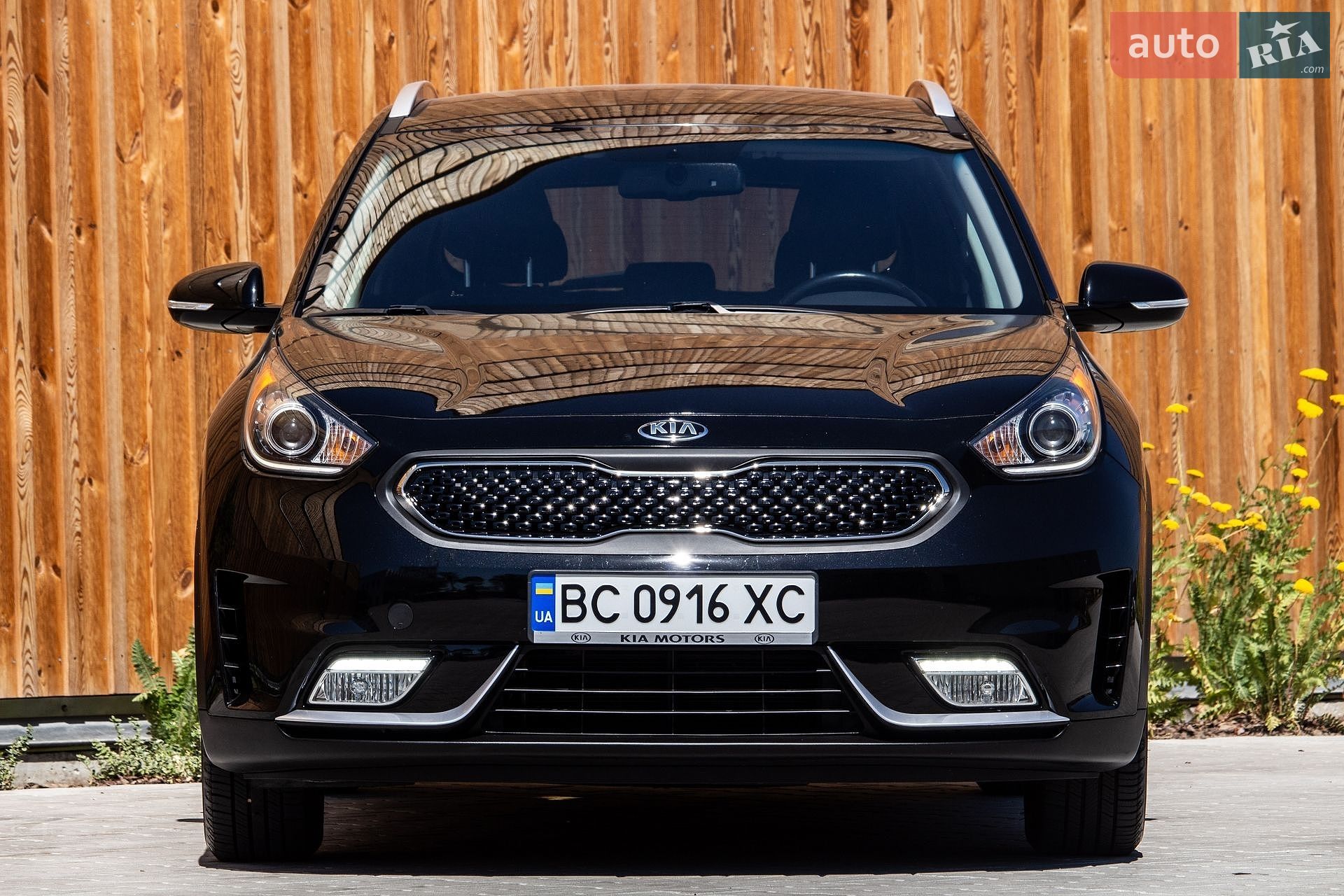 Kia Niro 2019 VIN KNDCC3LC8K5300631 фото оголошення 2 з 41