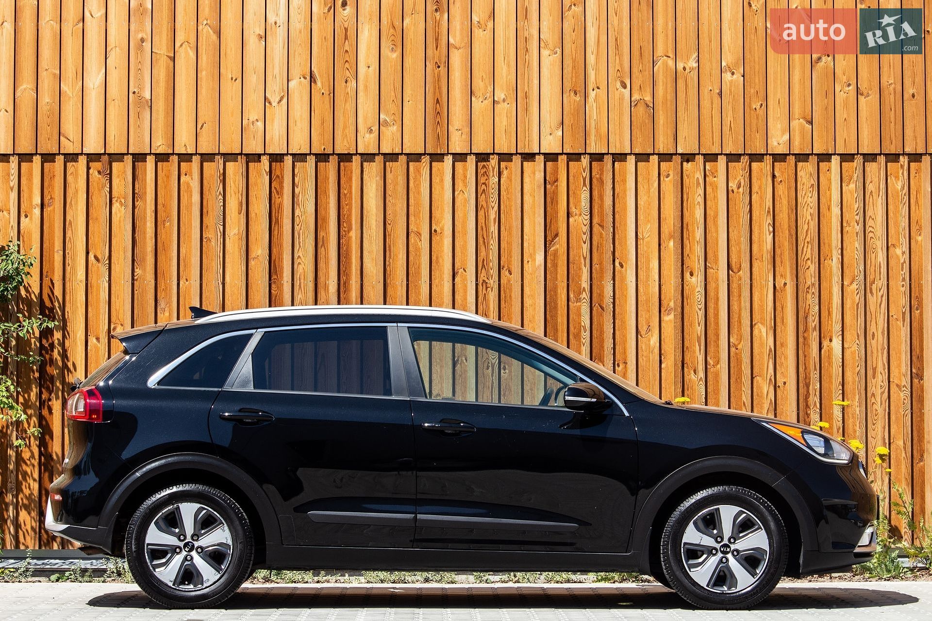 Kia Niro 2019 VIN KNDCC3LC8K5300631 фото оголошення 17 з 41