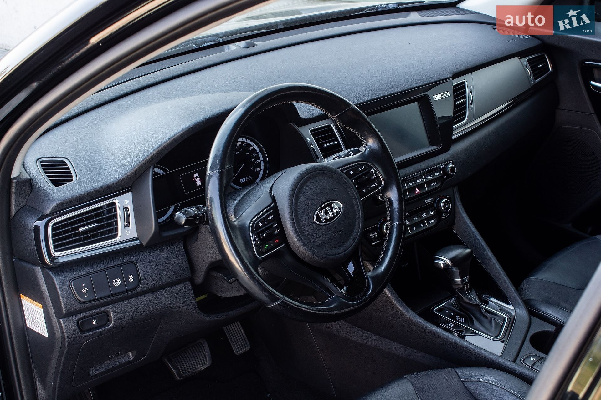 Kia Niro 2019 VIN KNDCC3LC8K5300631 фото оголошення 25 з 41