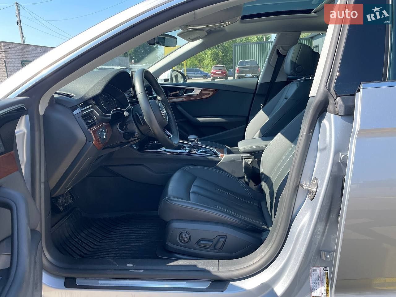 Audi A5 Sportback 2023 VIN WAUABCF59PA058418 фото оголошення 10 з 92