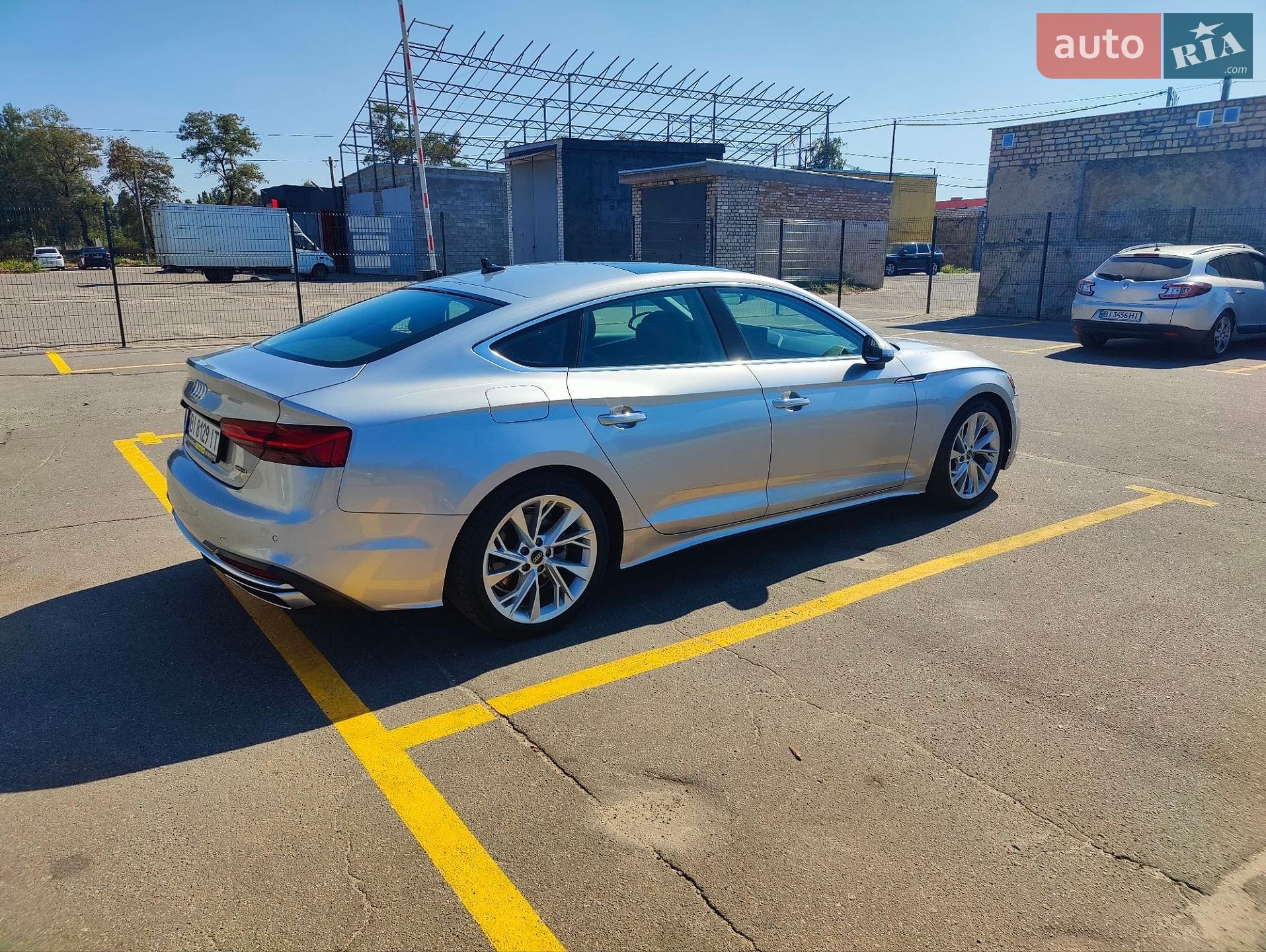 Audi A5 Sportback 2023 VIN WAUABCF59PA058418 фото оголошення 17 з 92