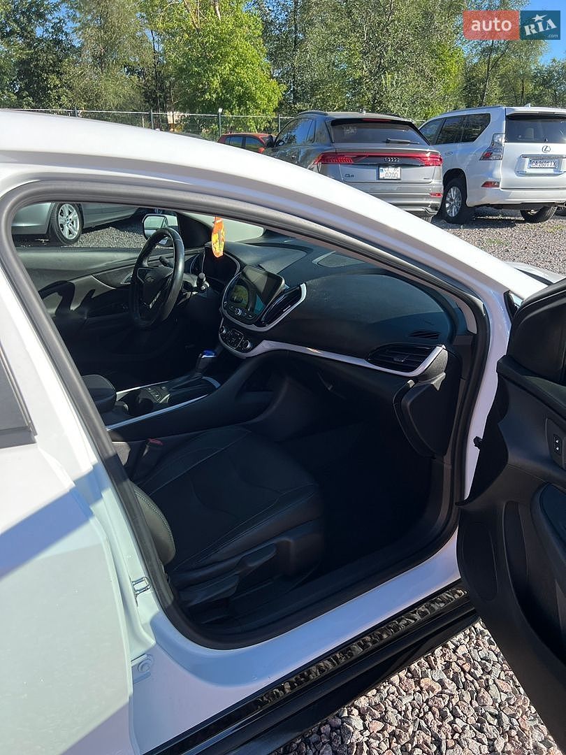 Chevrolet Volt 2017 VIN 1G1RC6S5XHU217546 фото оголошення 13 з 19