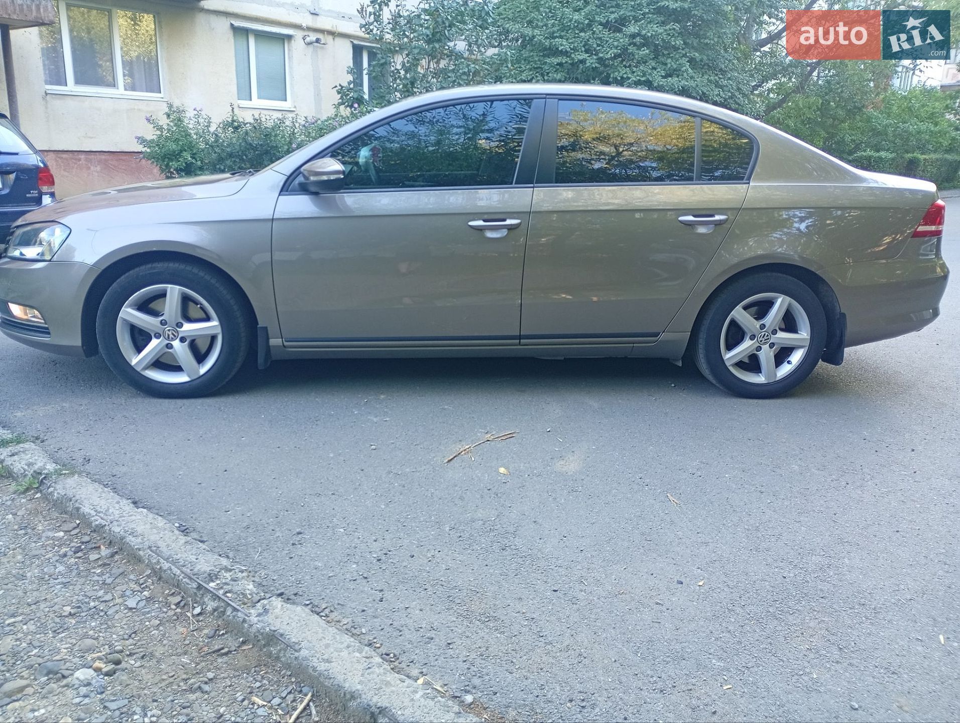 Volkswagen Passat 2011 VIN WVWZZZ3CZCP014561 фото оголошення 3 з 14