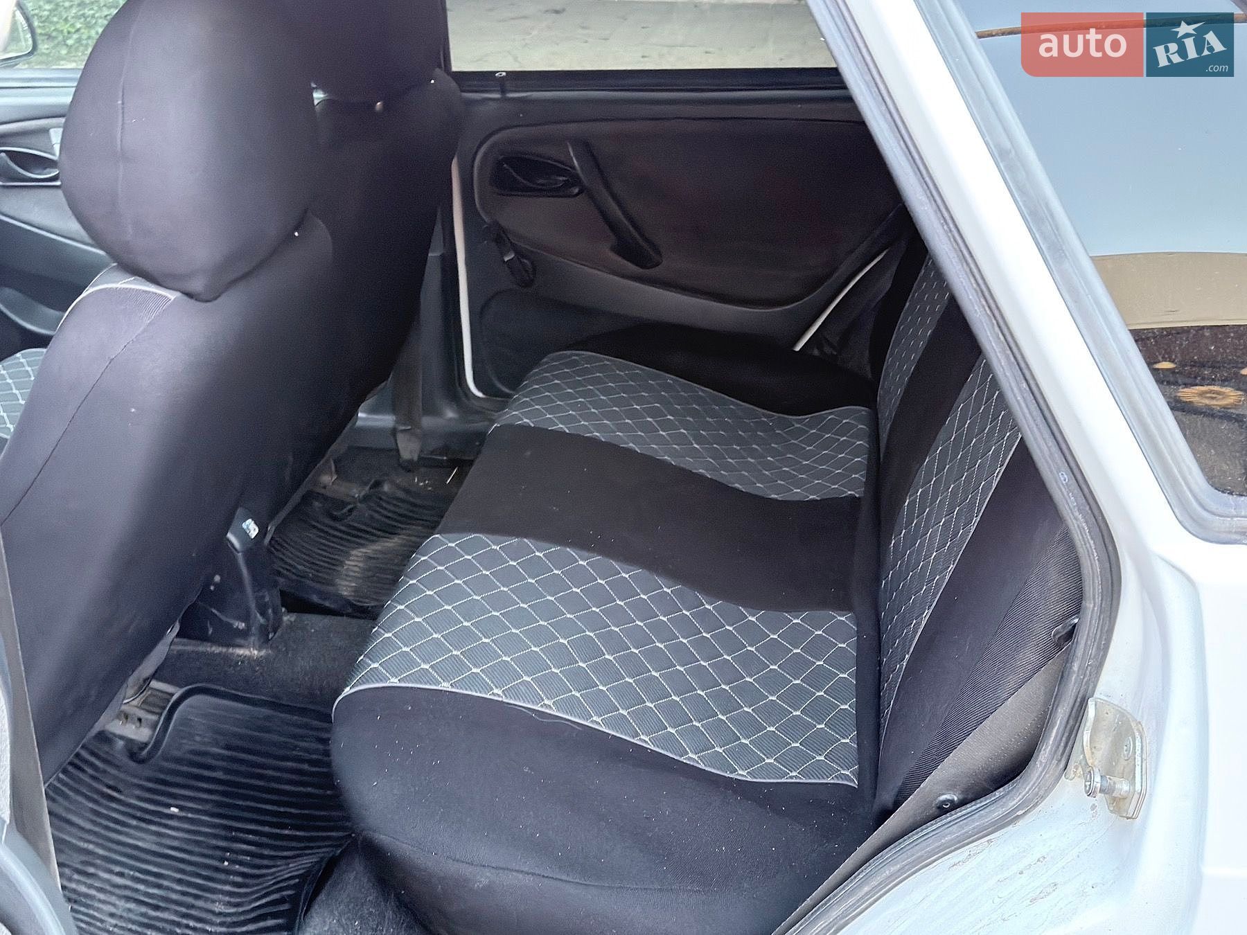 ВАЗ / Lada 2115 Samara 2012 VIN XTA211540C5123466 фото оголошення 13 з 19