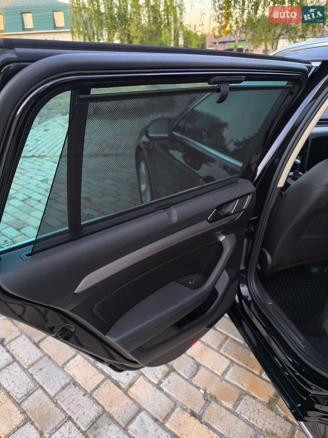 Volkswagen Passat 2019 VIN WVWZZZ3CZKE133630 фото оголошення 12 з 21