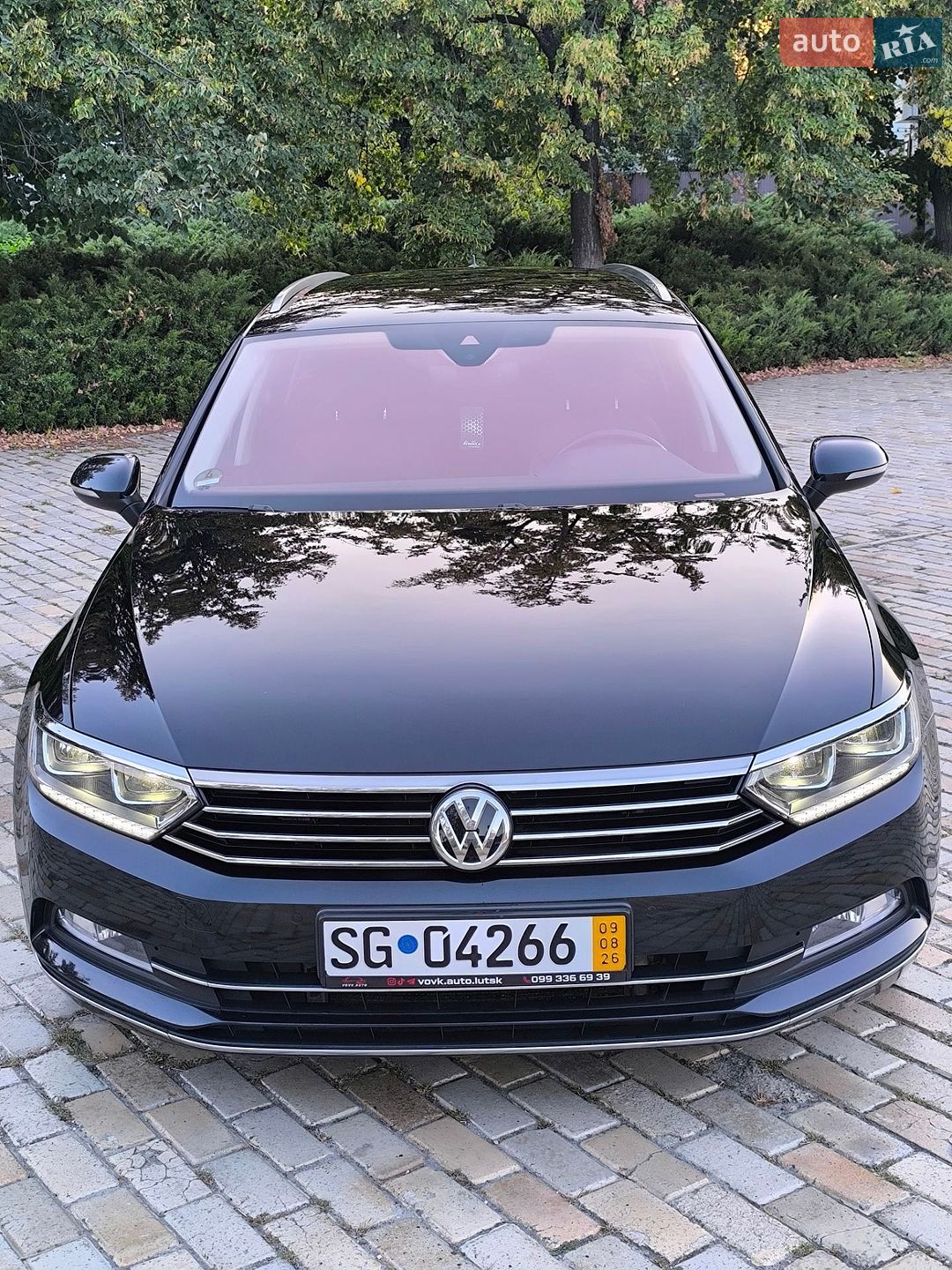 Volkswagen Passat 2019 VIN WVWZZZ3CZKE133630 фото оголошення 2 з 21