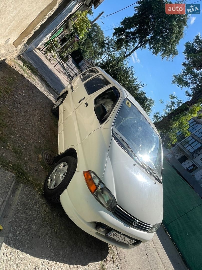 Toyota Hiace 2001 VIN JT121JK1100002262 фото оголошення 3 з 17