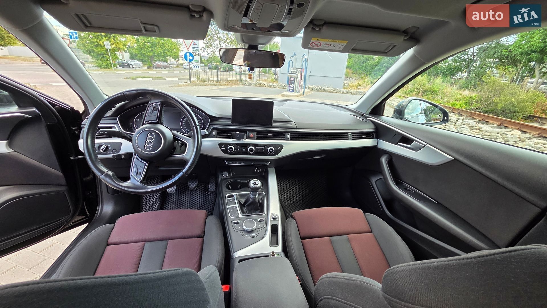 Audi A4 2017 VIN WAUZZZF48JA032098 фото оголошення 11 з 13