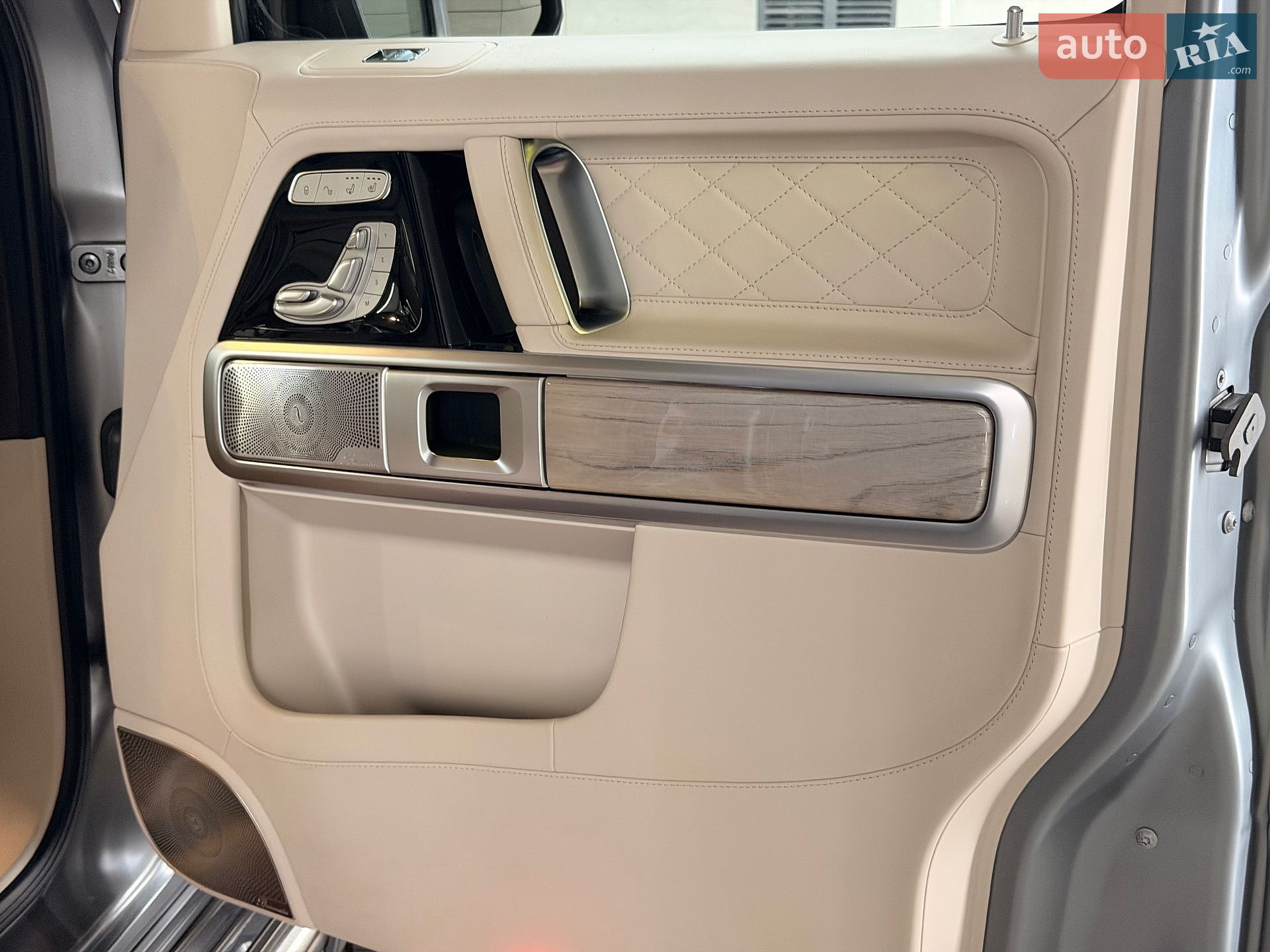 Mercedes-Benz G-Class 2023 VIN W1NYC6AJ5PX470412 фото оголошення 27 з 29
