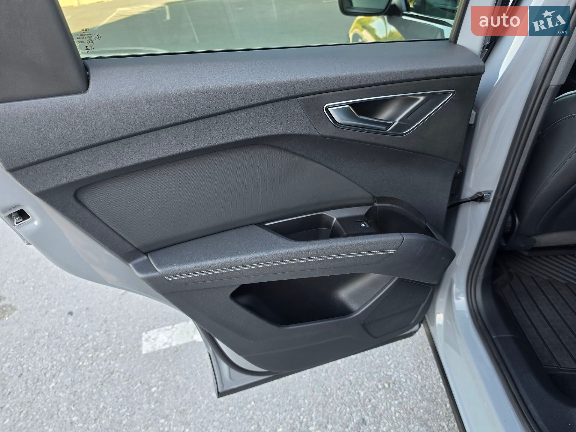Audi Q4 Sportback e-tron 2024 VIN WAUZZZFZ6SP032921 фото оголошення 37 з 57