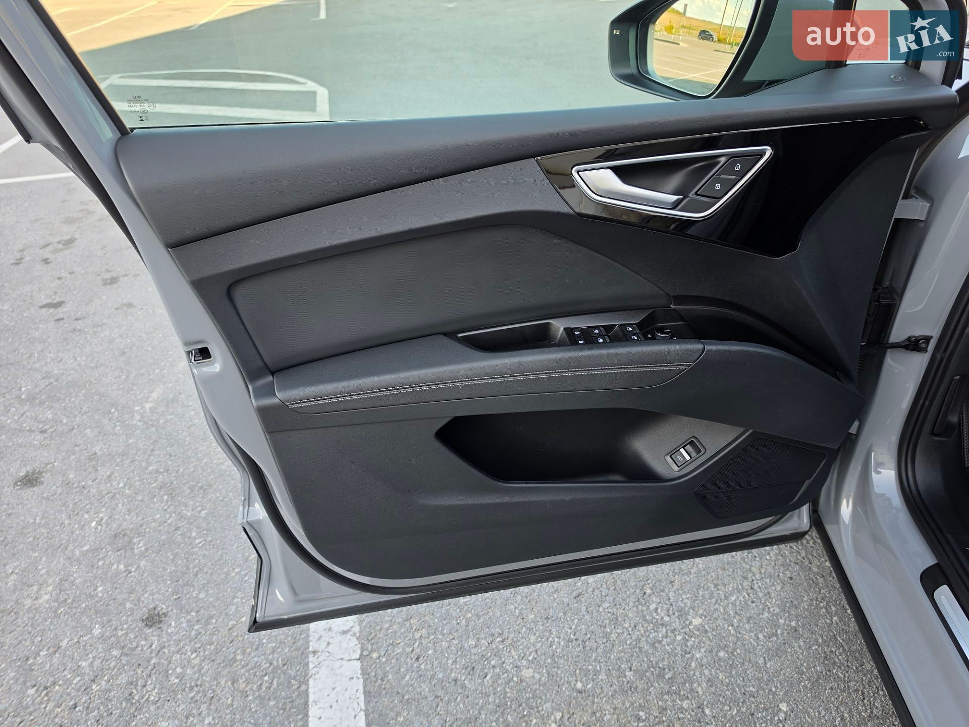 Audi Q4 Sportback e-tron 2024 VIN WAUZZZFZ6SP032921 фото оголошення 38 з 57