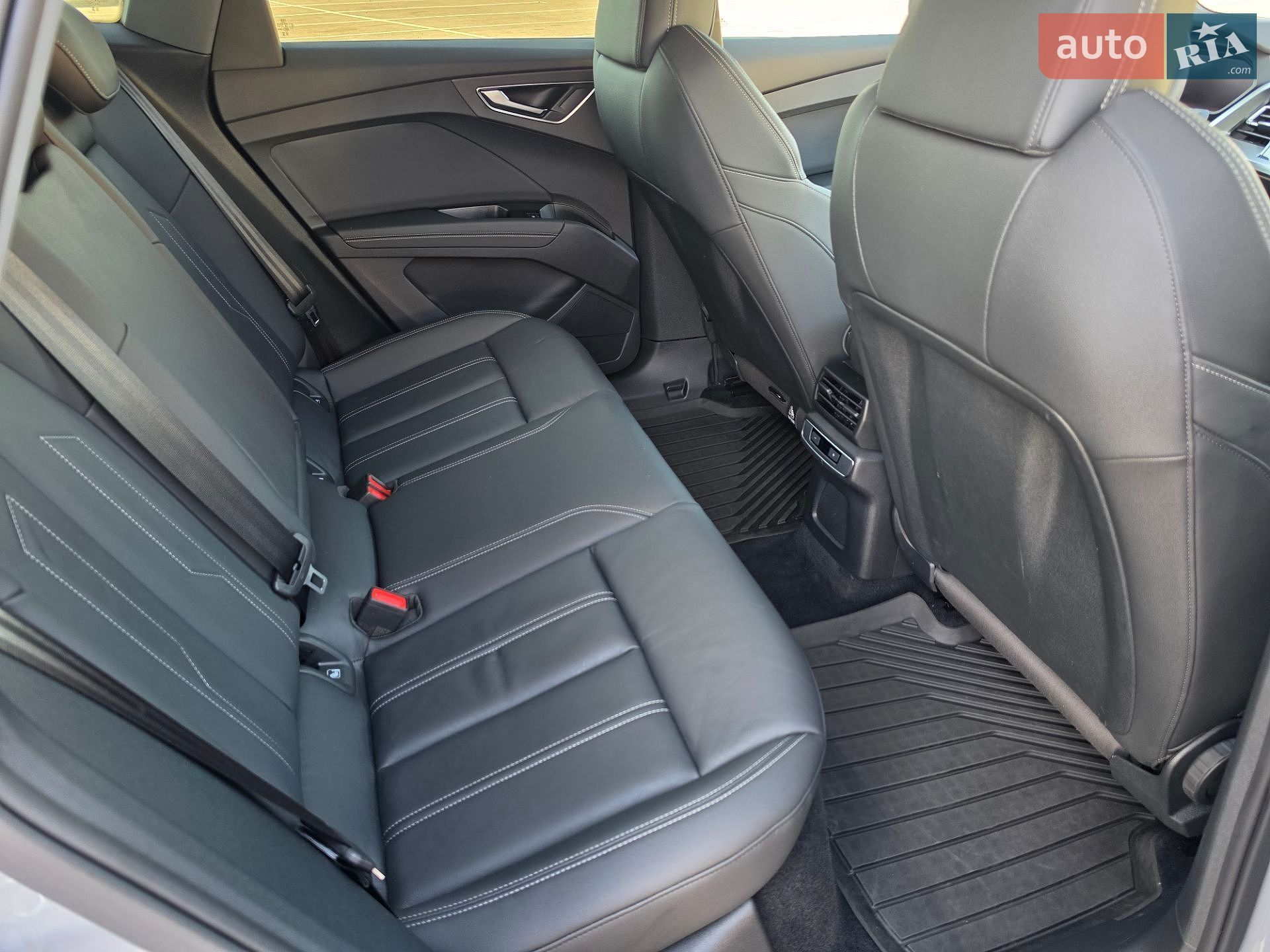 Audi Q4 Sportback e-tron 2024 VIN WAUZZZFZ6SP032921 фото оголошення 41 з 57