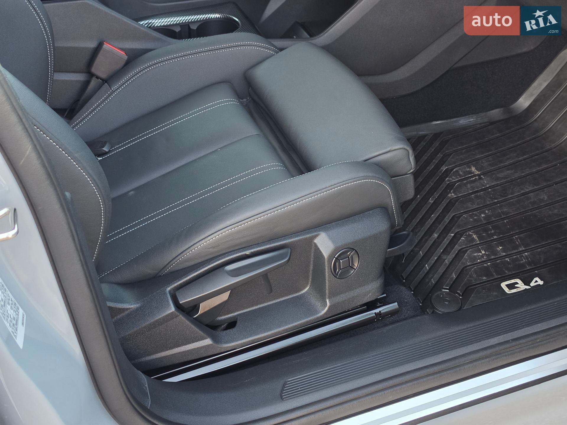 Audi Q4 Sportback e-tron 2024 VIN WAUZZZFZ6SP032921 фото оголошення 48 з 57