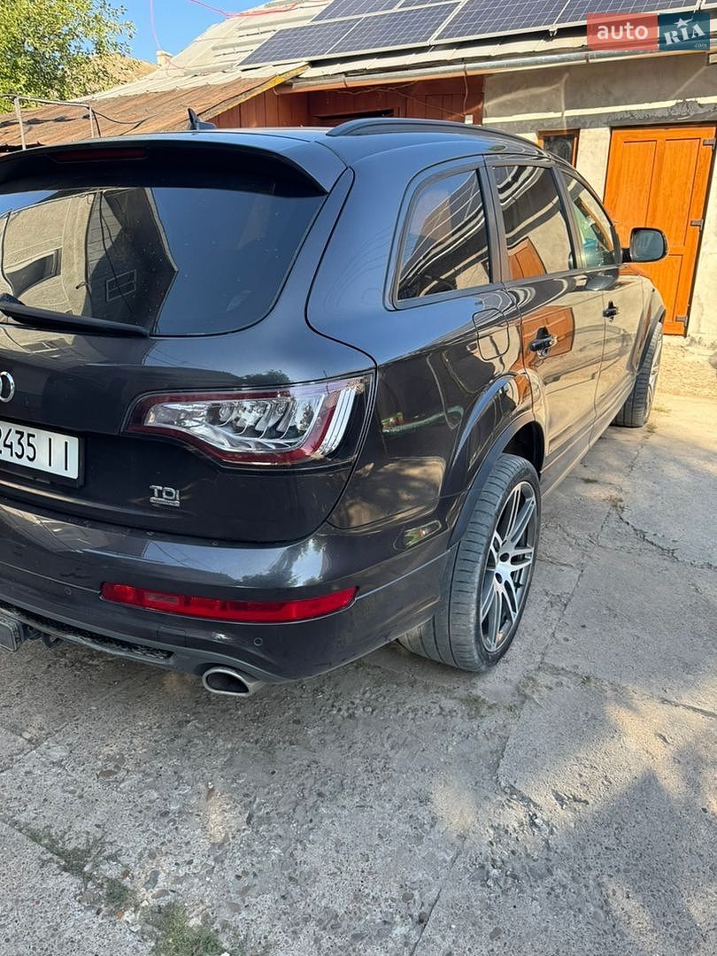 Audi Q7 2013 VIN WA1WMAFE2DD012361 фото оголошення 3 з 24