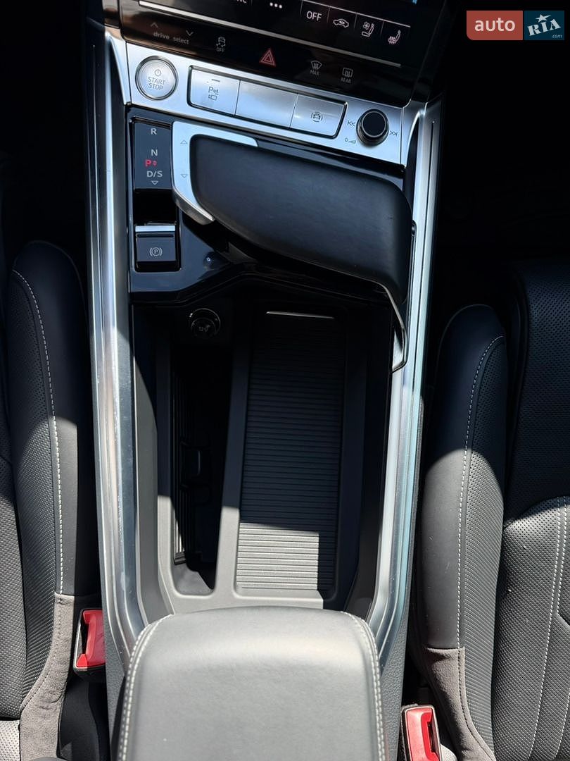 Audi e-tron 2019 VIN WA1VAAGE1KB005834 фото оголошення 35 з 42