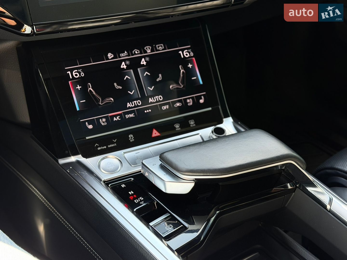 Audi e-tron 2019 VIN WA1VAAGE1KB005834 фото оголошення 36 з 42