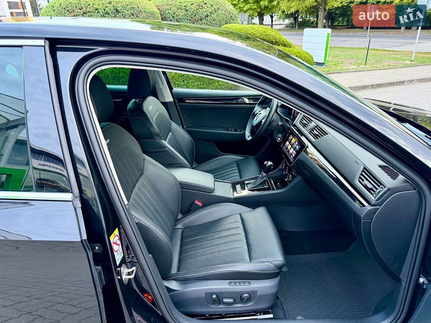 Skoda Superb 2021 VIN TMBCR7NP2M7079315 фото оголошення 63 з 108