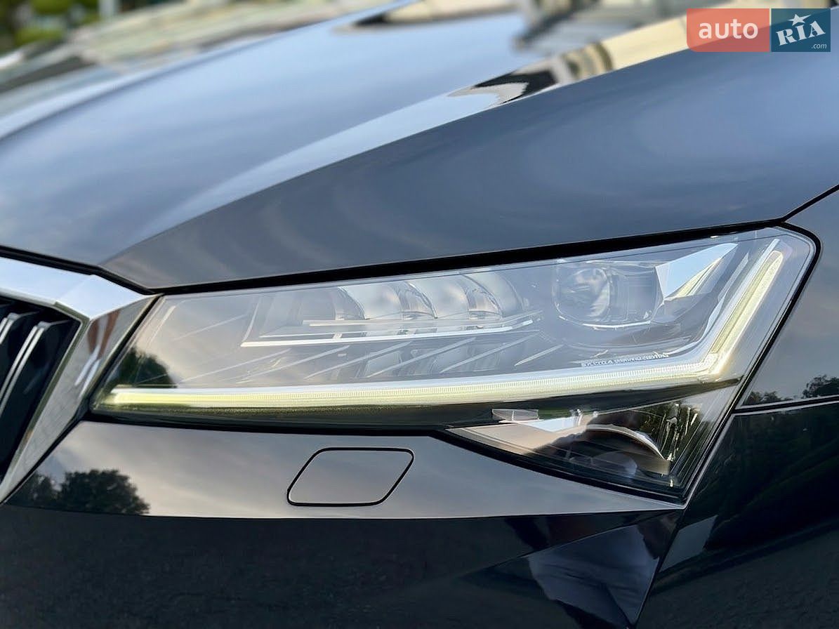 Skoda Superb 2021 VIN TMBCR7NP2M7079315 фото оголошення 100 з 108